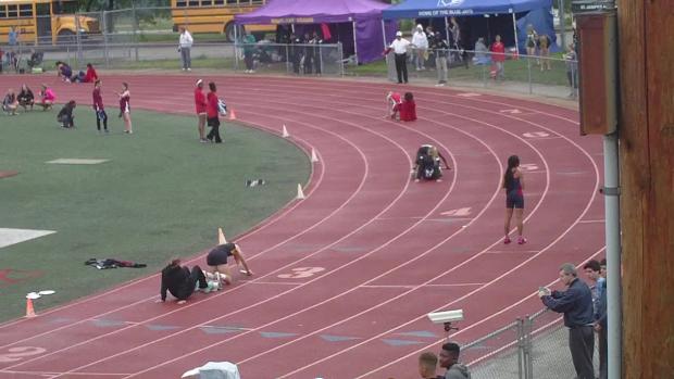 Vikki Reeves 4x200 Parkway Central 2016