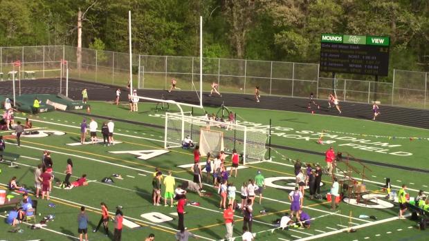 Girls 400 Section 3