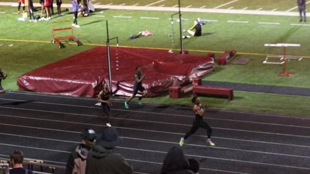 Varsity Boys 200 Finals Section 1