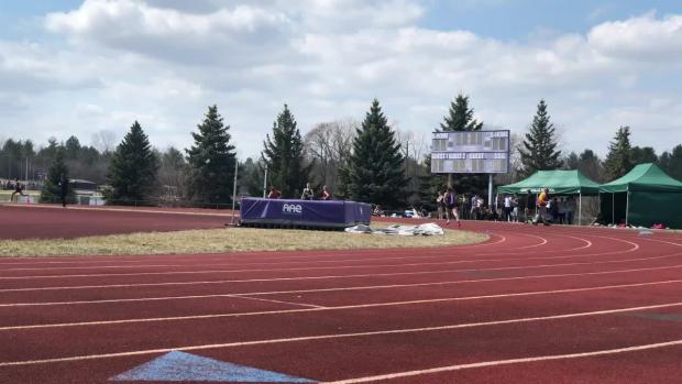 Girls 4x200 Relay Heat 1