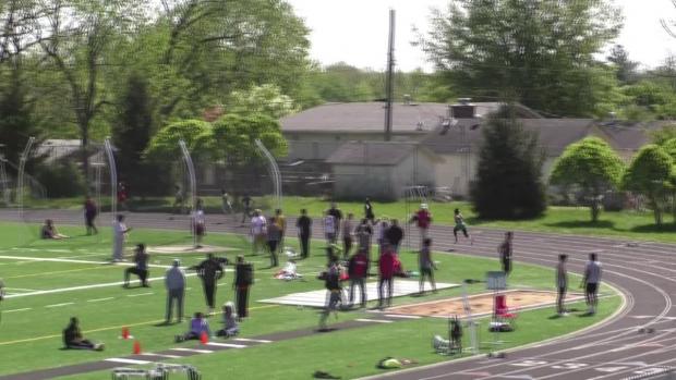 Varsity Girls 4x100 Relay Finals Section 1