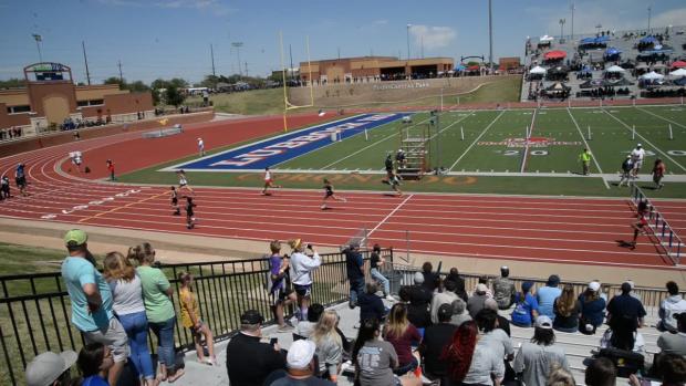Girls 100 Hurdles Prelims Heat 1