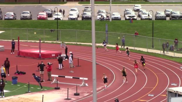 Girls 400 Finals Section 3