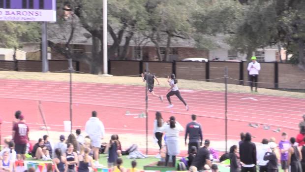 Coaches 4x100 Relay Finals Section 1