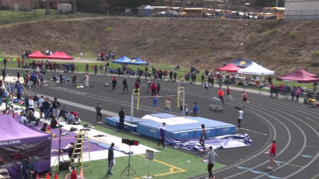 Girls 400 Finals Section 8