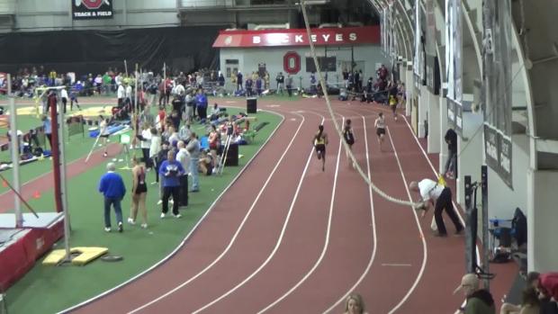 Girls 4x200 Relay Finals Section 3