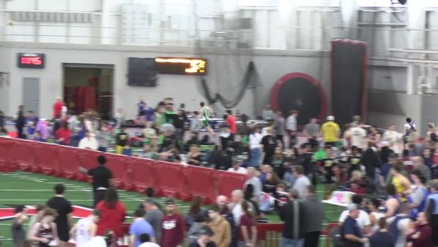 Boys 4x200 Relay Finals Section 1