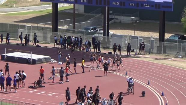 Girls 1600 Finals Section 1