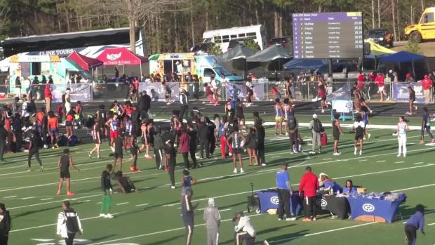 Girls 200 Finals Section 12