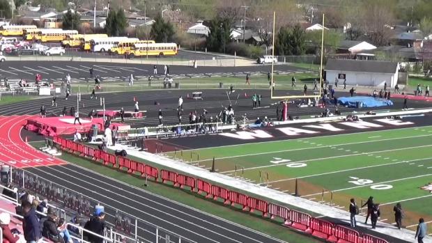 Girls 4x200 Relay Finals Section 1