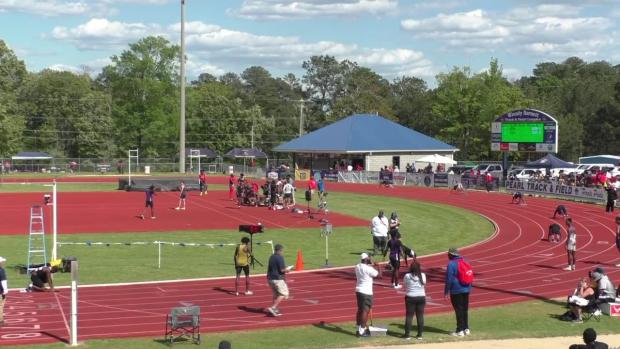 Boys 4x200 Relay Finals Section 1