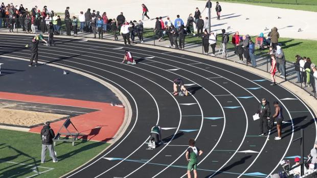 Boys 4x200 Relay Finals Section 1
