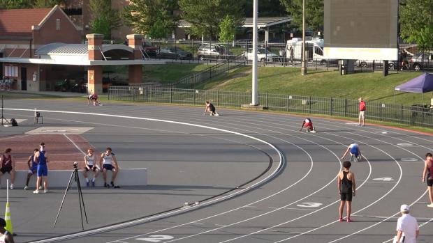 Varsity Boys 4x200 Relay Finals Section 2