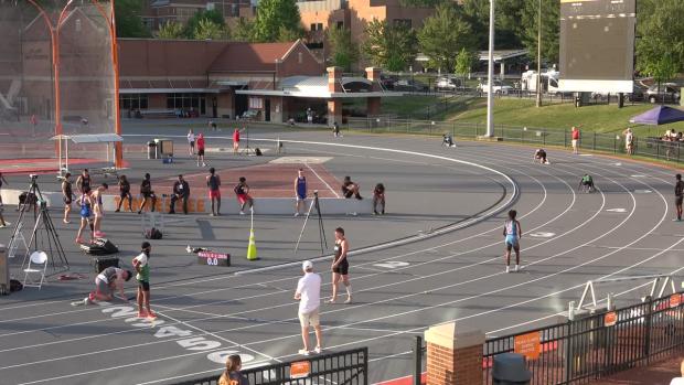 Varsity Boys 4x200 Relay Finals Section 3