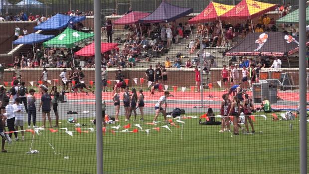 Varsity Boys 200 Prelims Heat 11