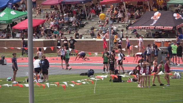 Varsity Boys 200 Prelims Heat 14
