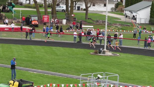 Girls 400 Finals Section 2