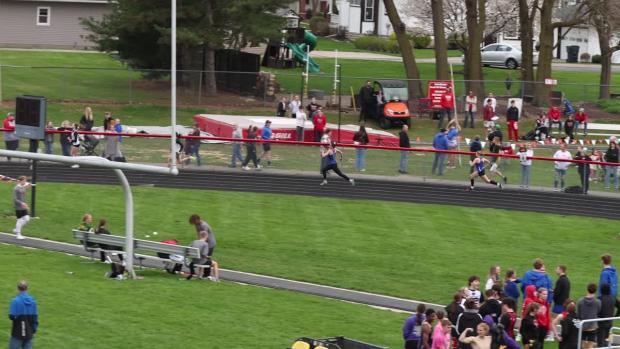 Girls 400 Finals Section 4