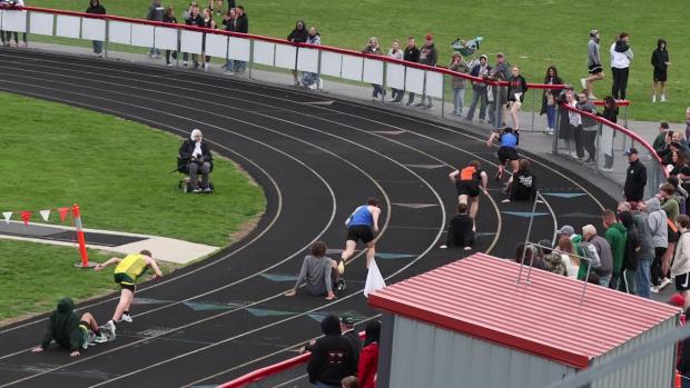 Boys 400 Finals Section 1