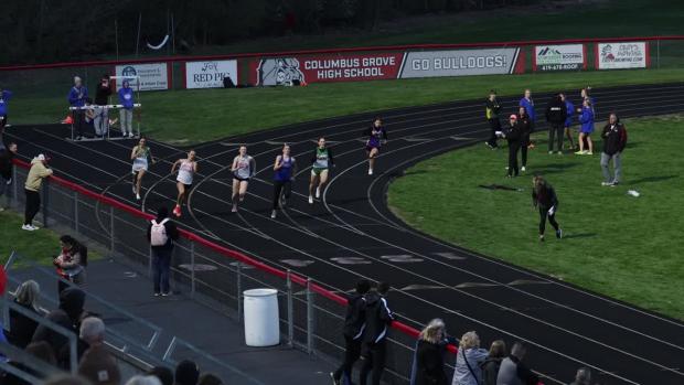 Girls 200 Finals Section 4