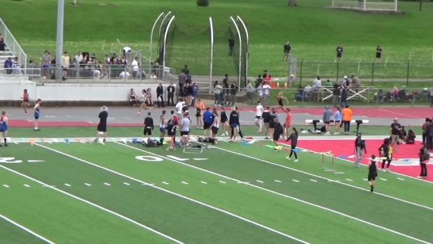 Girls 4x200 Relay Finals Section 1