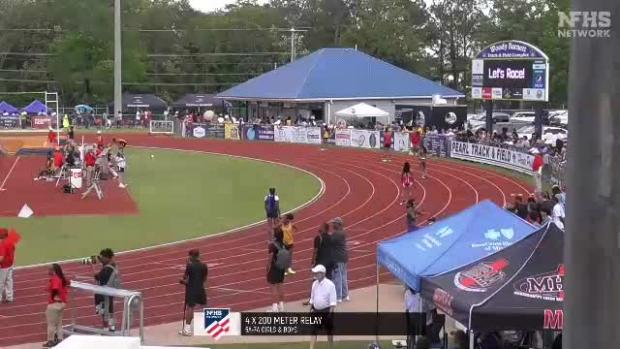 5A Girls 4x200 Relay Finals Section 1