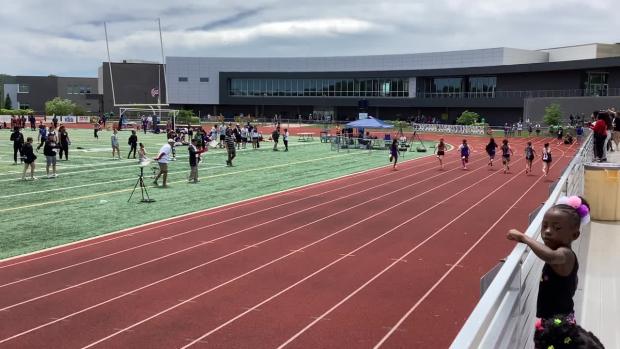 Girls 100m Dash Heat 2