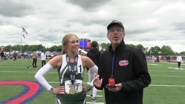 Baylee Espinosa AA 3200m
