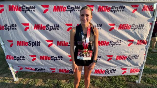 Sadie Larsonn, Comal Pieper - Varsity Girls winner