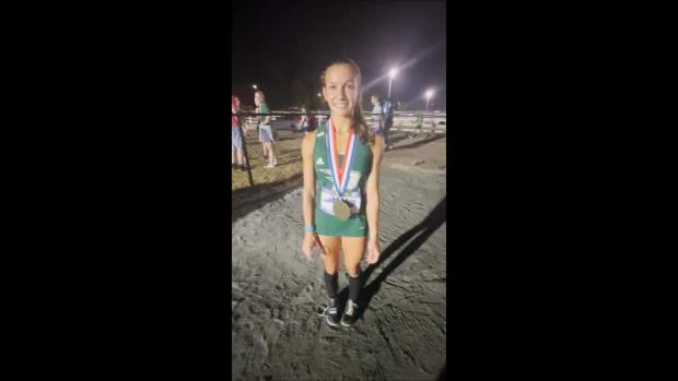 Pinecrest Jr, Alessia Potts, runs 17:20 to break FNL record!