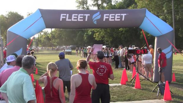 2025 Fleet Feet STL CC Classic Varsity Girls 2 Mile Finish