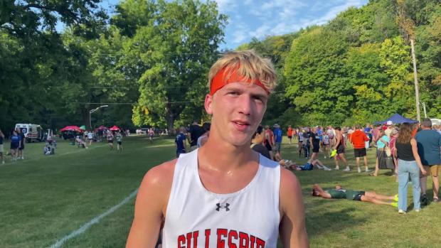 Chaz Oberkfell takes down 1A field