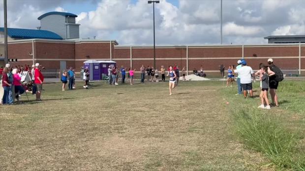 1A Girls 3200 Finals Section 1