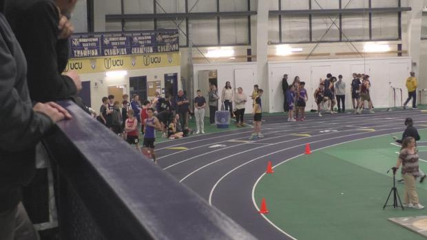 Senior Boys 200 Finals Section 3