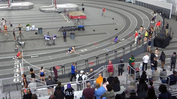 Girls 200 Prelims Heat 3