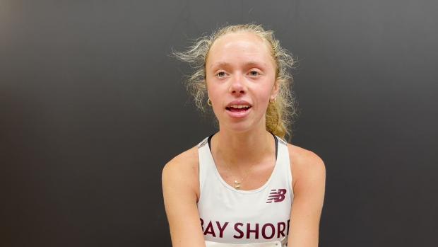 W 1 Mile Invitational - Maggie McCormick Wins 