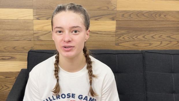 W 1 Mile - Adriana Pettinelli Wins