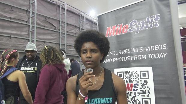 Naomi Booker takes gold in 60m hurdles