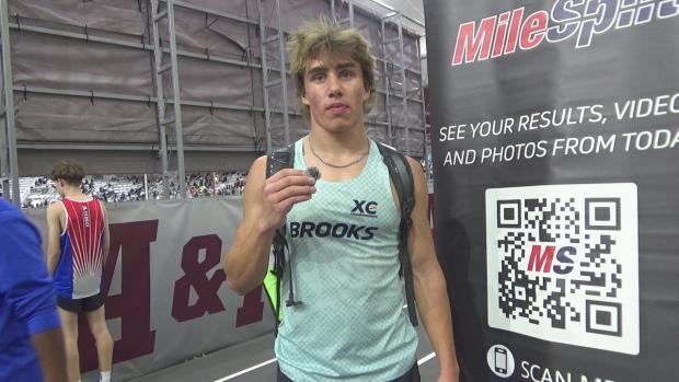 Noah Strohman makes 4:13 mile look effortless