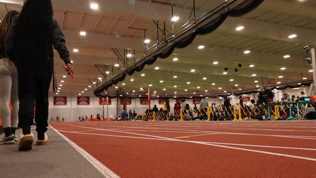 Girls 1600 Prelims Heat 1