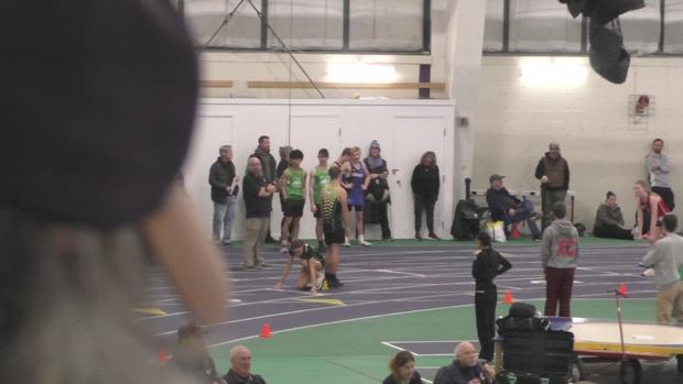 JV Girls 400 Finals Section 1