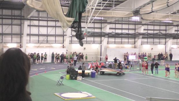 Girls 4x200 Relay Finals Section 1