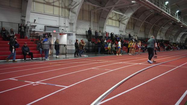 Girls 4x400 Relay Finals Section 1