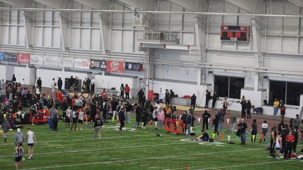 Girls 4x200m Finals 1