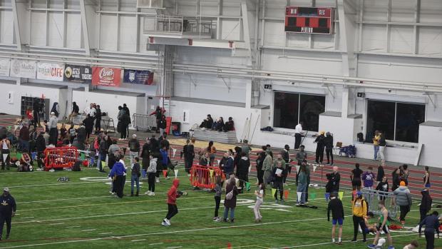 Girls 4x200 Relay Finals Section 2