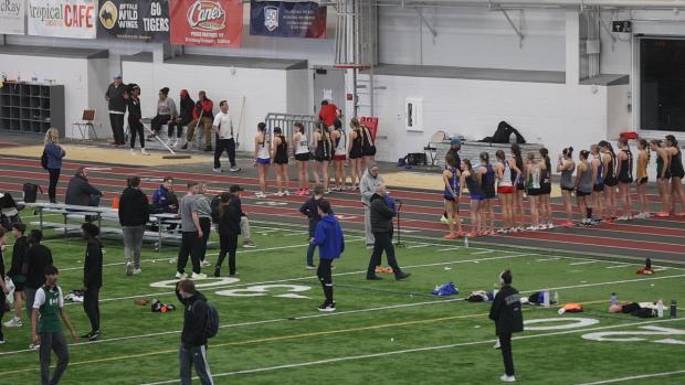 Girls 3200 Finals Section 1