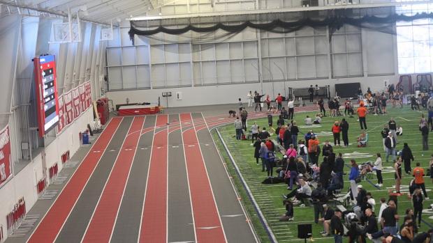 Girls 4x400 Relay Finals Section 1