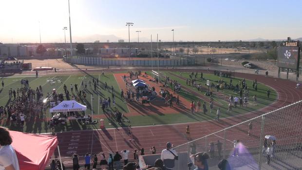 Freshman Girls 4x200 Relay Finals Section 1