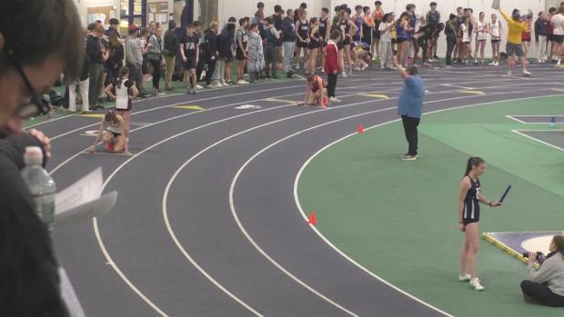 Open Girls 4x200 Relay Finals Section 2