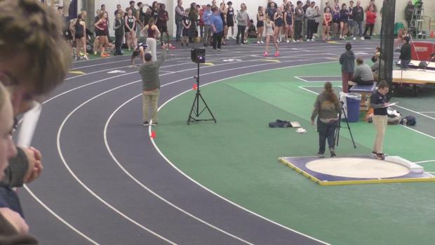 JV Girls 400 Finals Section 3